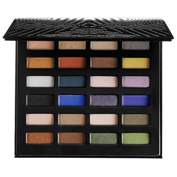 Kat Von D Star Studded Eyeshadow Book Palette, NIB - Picture 2 of 9